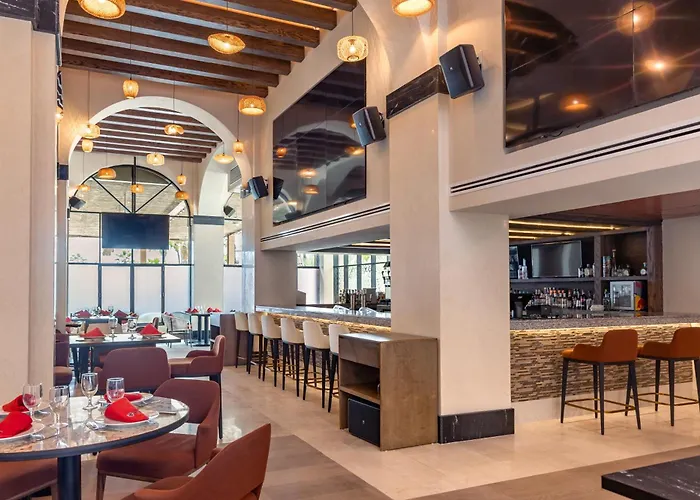 Resort Del Palmar & 4*