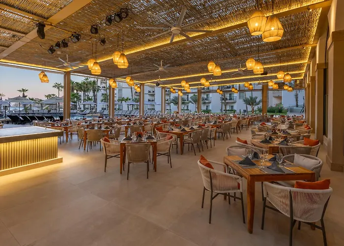 Del Palmar & Resort